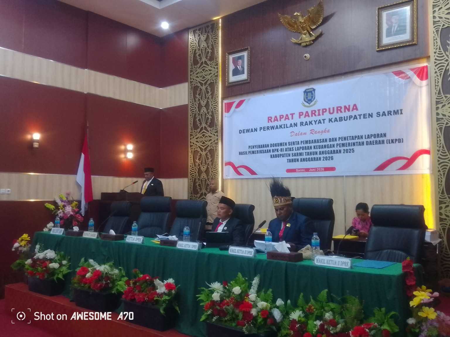 Plt. Kepala BPKAD Sarmi Hadiri Rapat Paripurna DPRK,Bahas dan Tetapkan Laporan Hasil Pemeriksaan BPK RI atas LKPD Tahun Anggaran 2025